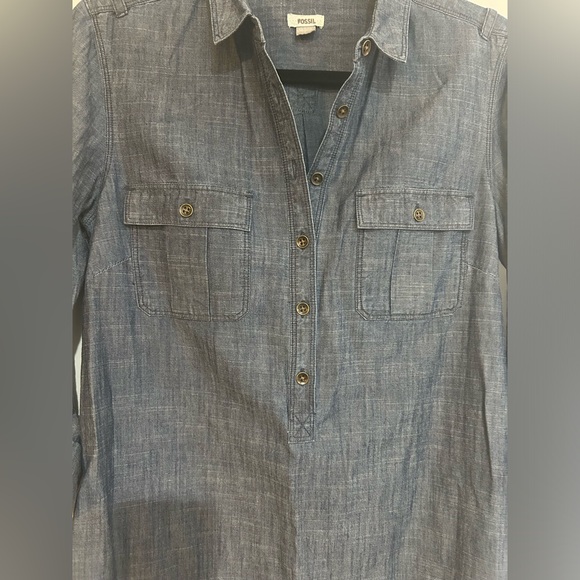 Great condition!! Fossil lightweight denim dress. Size XS. - Picture 3 of 6